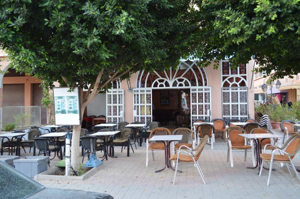 Restaurant/places to eat