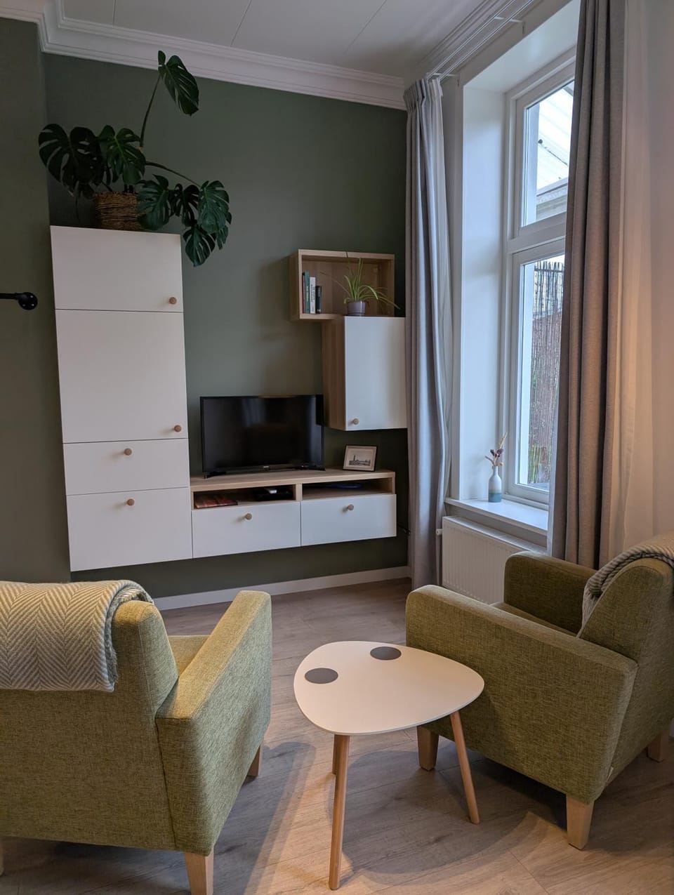 TV and multimedia, Seating area