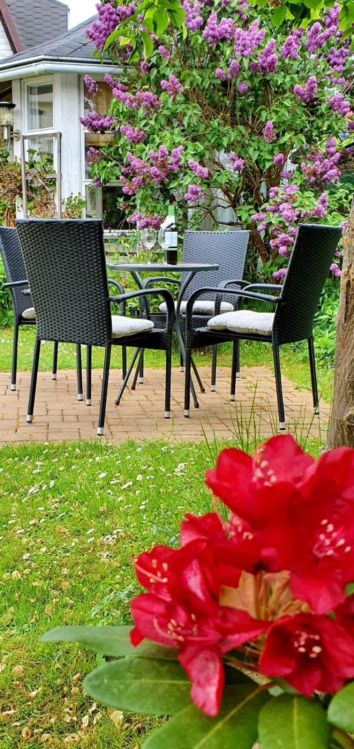 Garden, Balcony/Terrace