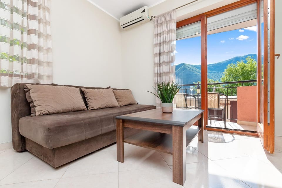 Apartments Donkovic Apartment in Dobrota