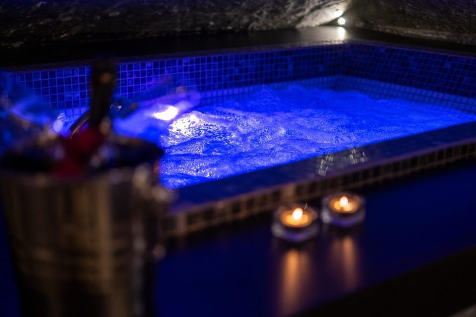 SuiteFrattini Private Spa Bed and Breakfast in Rome