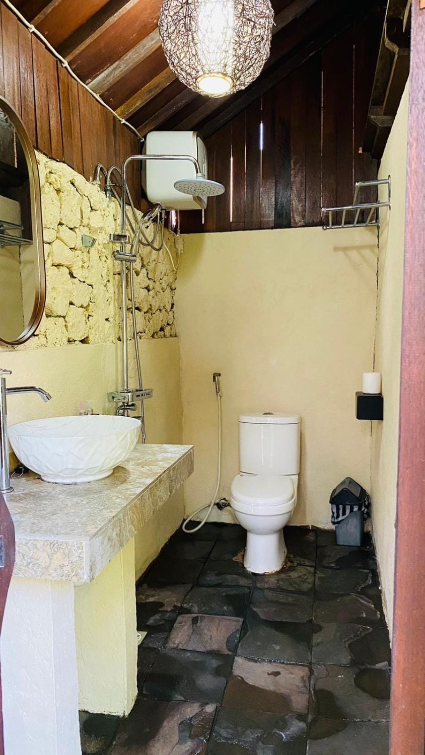 Balangan Sea View Bungalow Hotel in Bali