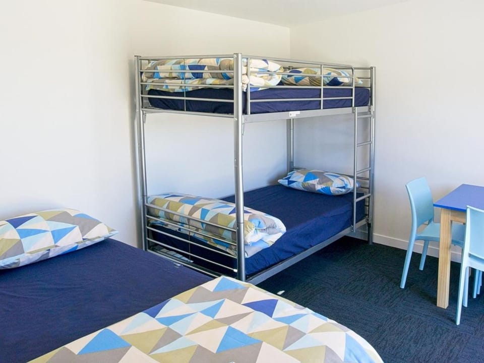 Hokitika's Kiwi Holiday Park and Motels Campground/ 
RV Resort in West Coast