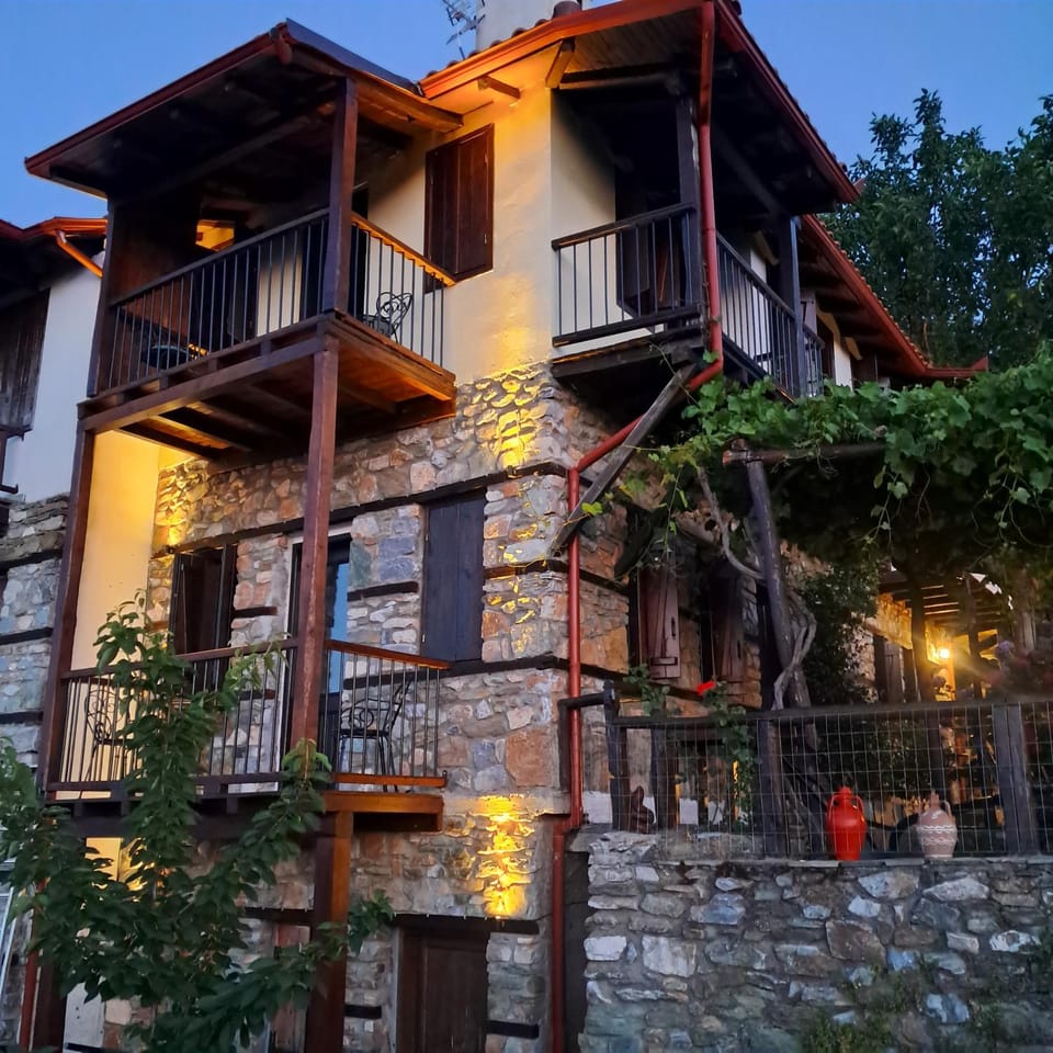 Property building, Balcony/Terrace