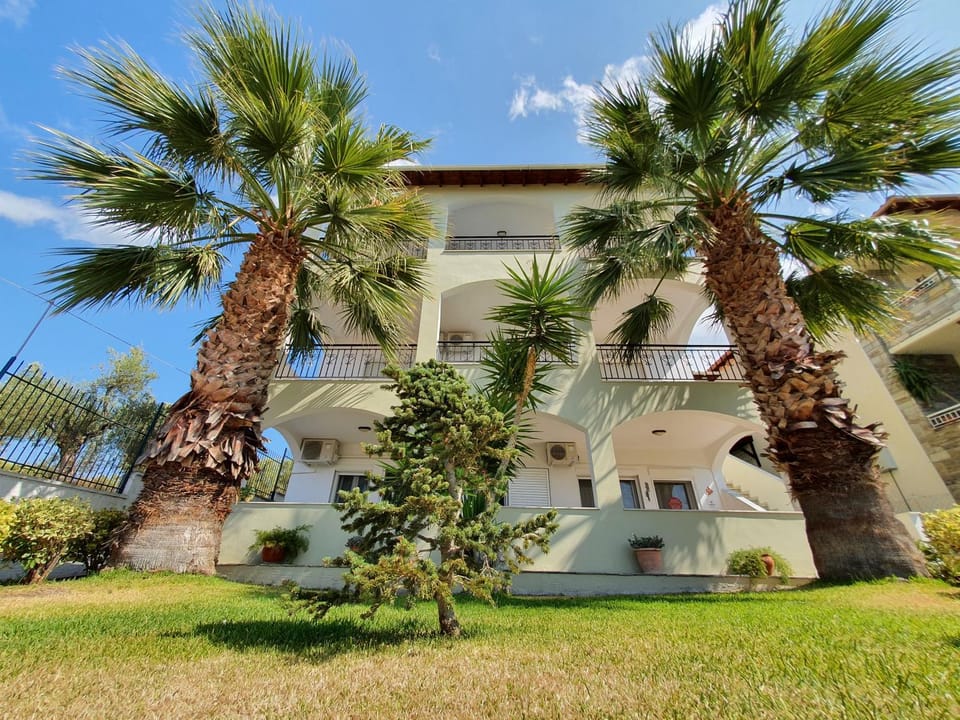 Property building, Garden