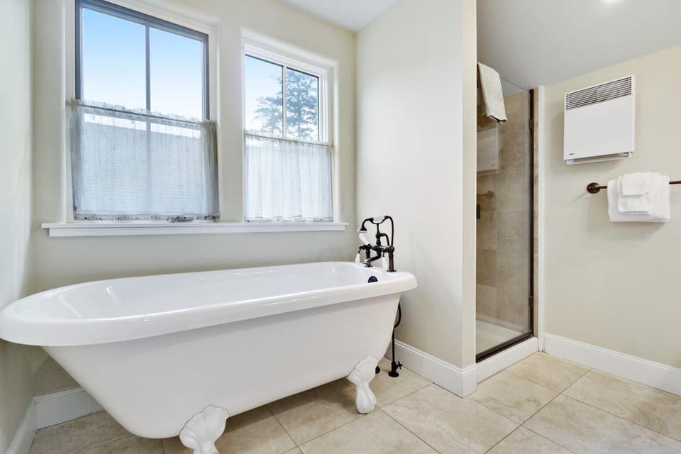 3 Bed 3 Bath Vacation home in Eastsound House in Eastsound