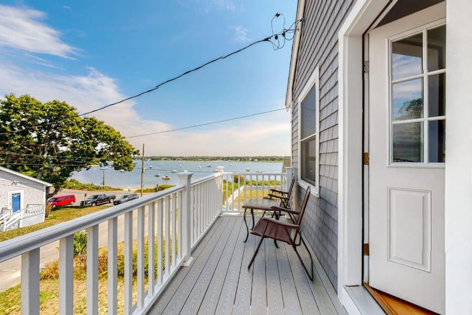 Bella Luna House in Falmouth
