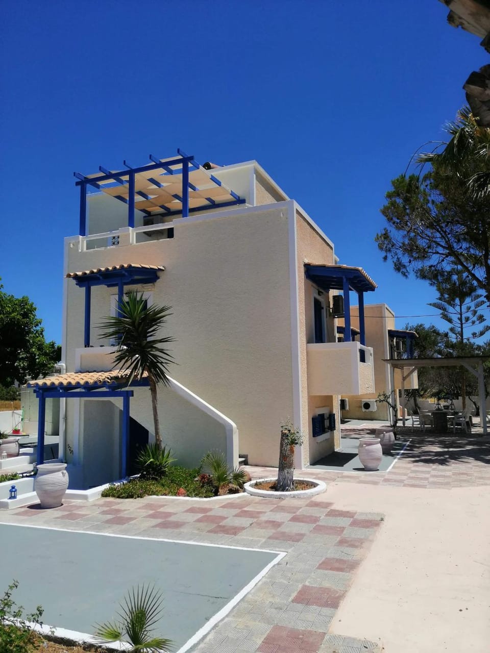 Property building, Facade/entrance
