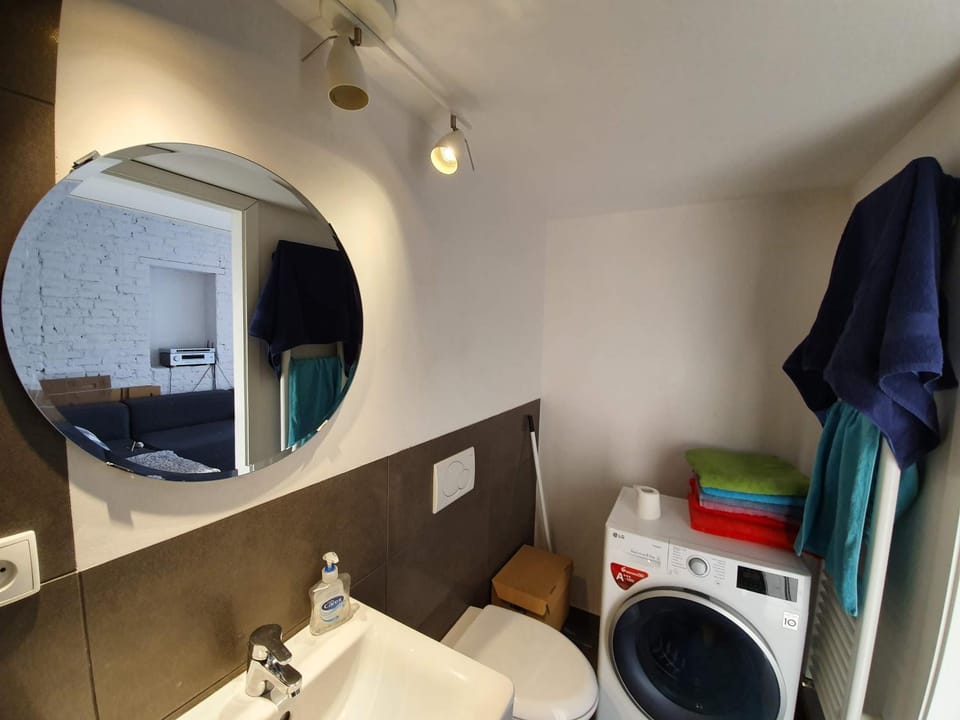 Toilet, Bathroom