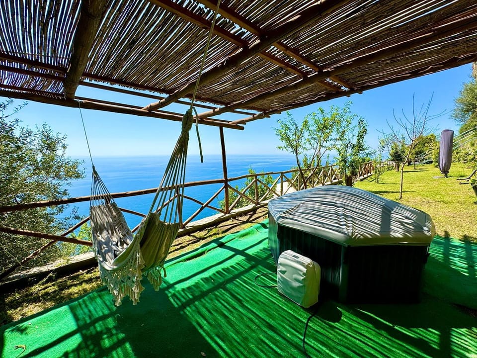 Hot Tub, Balcony/Terrace, Sea view