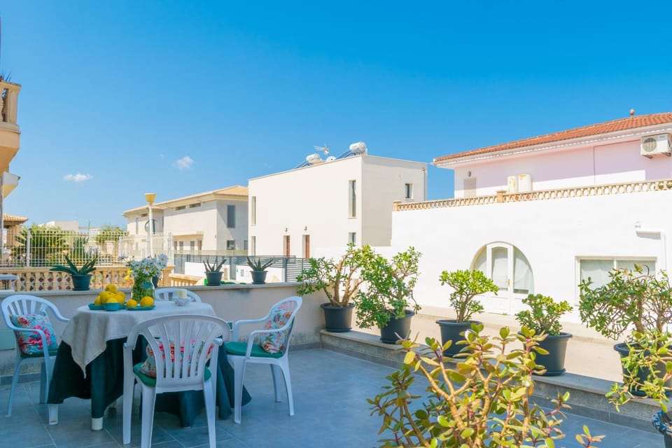 Property building, Balcony/Terrace