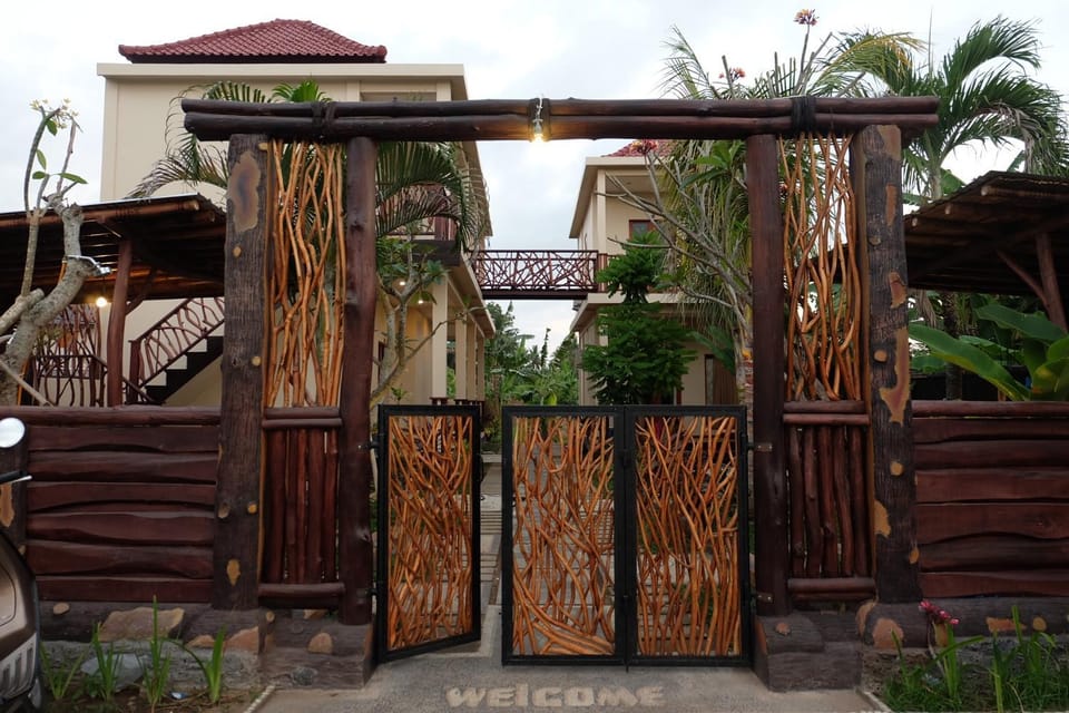 Kelapa Surf Villa Inn in Bali