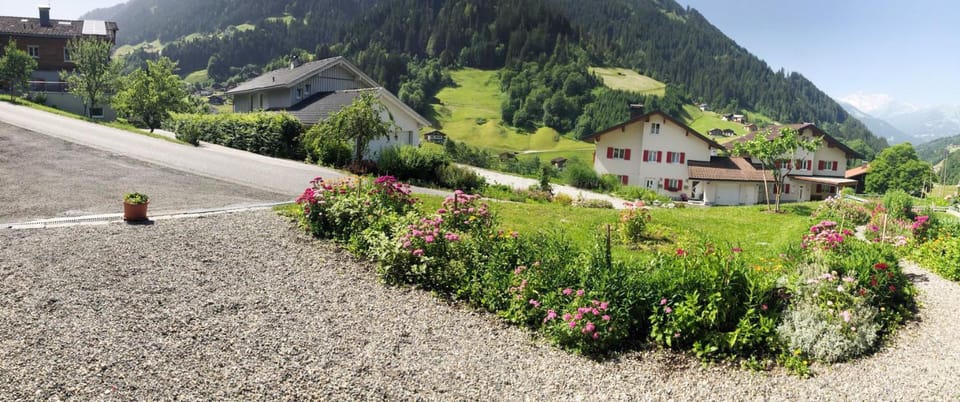 BBQ facilities, Garden, Balcony/Terrace, Garden view, Mountain view