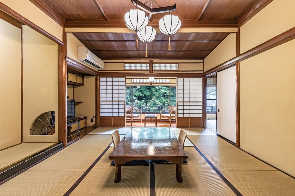 Living room, Photo of the whole room