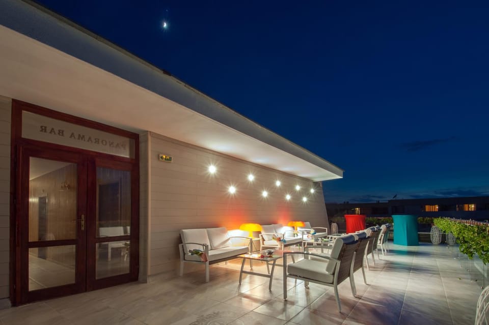 Patio, Night, Lounge or bar, Seating area, Time of day, Location