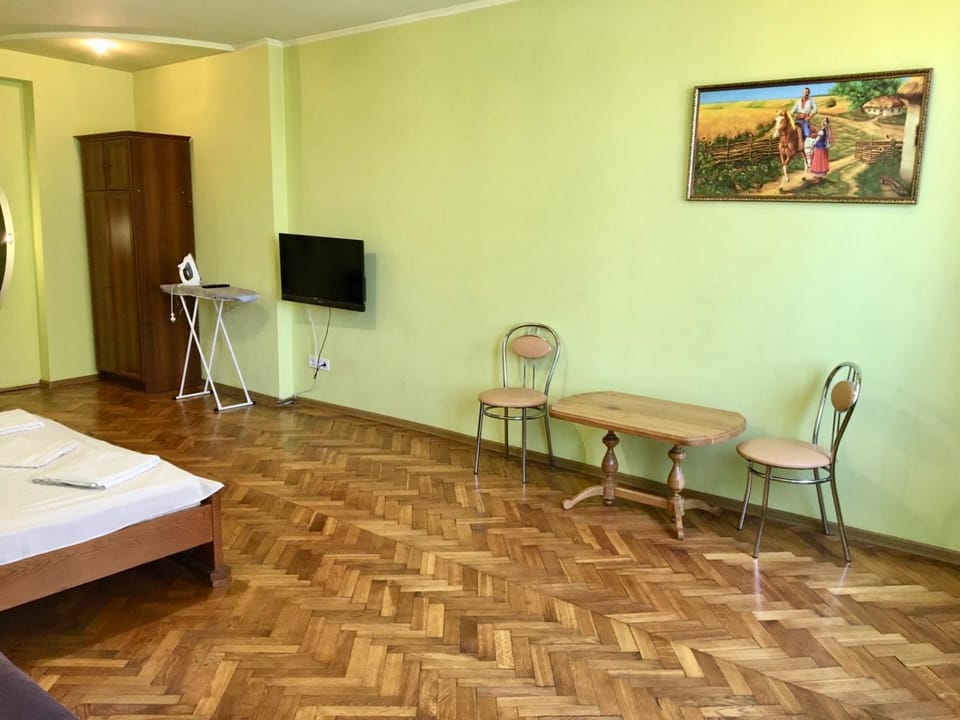 Svobody, Apartments near the Opera Apartment in Lviv