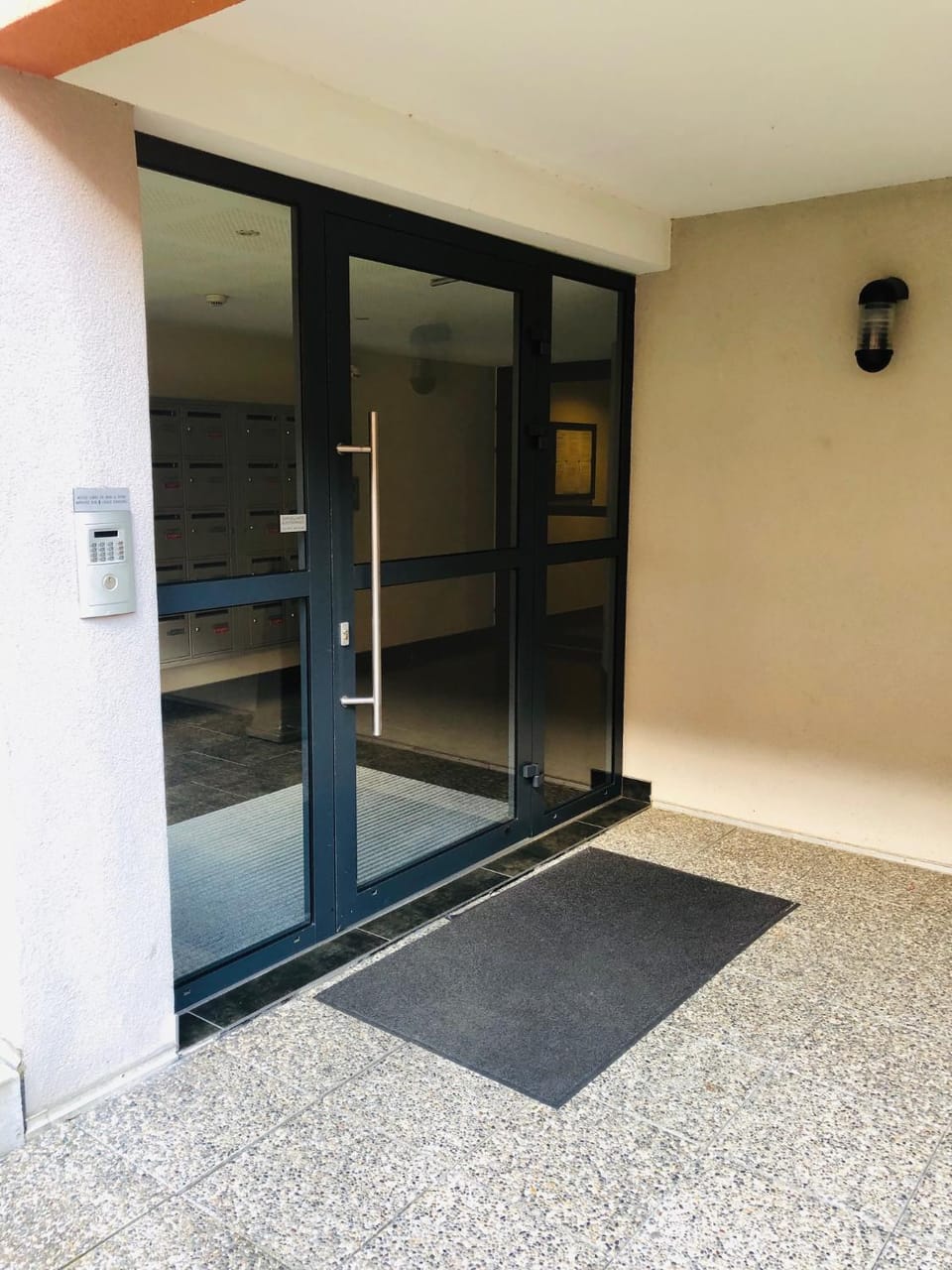 Facade/entrance