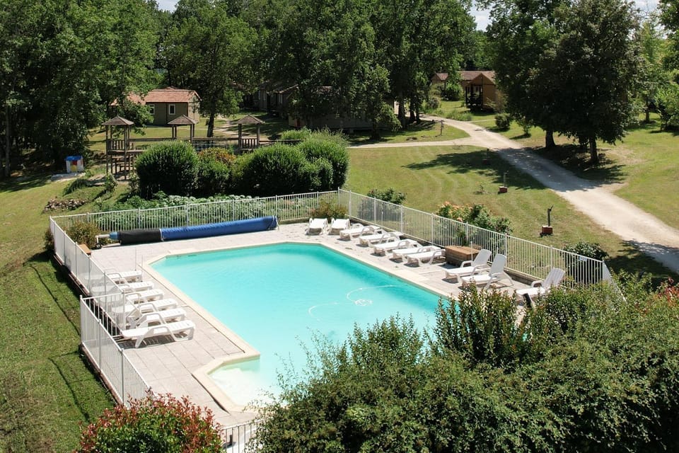Les chalets de Dordogne Campground/ 
RV Resort in Occitanie