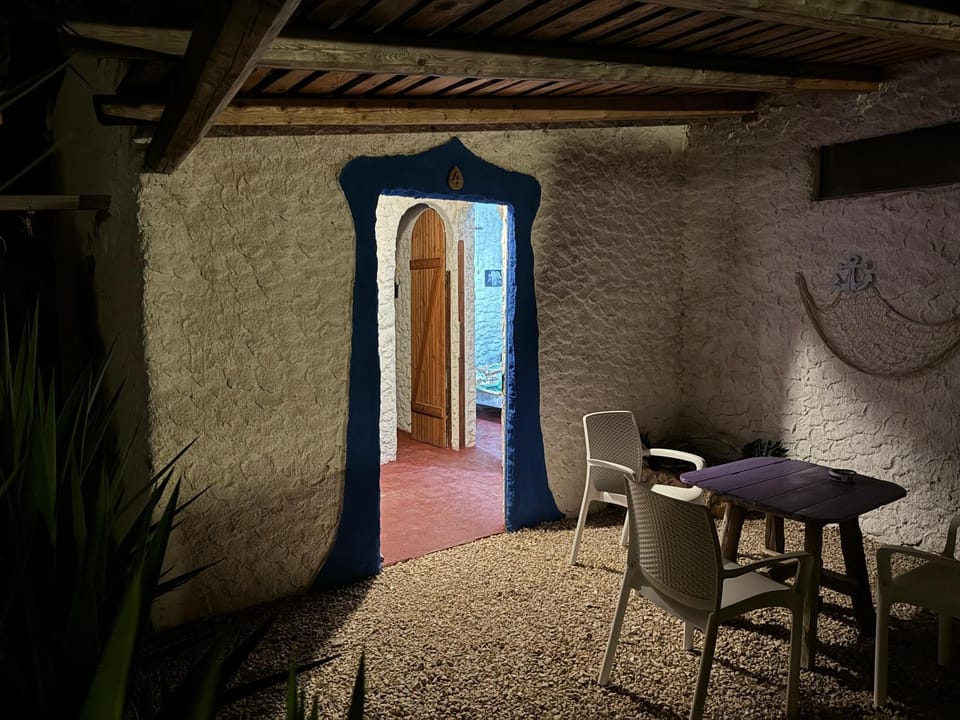 Property building, Photo of the whole room