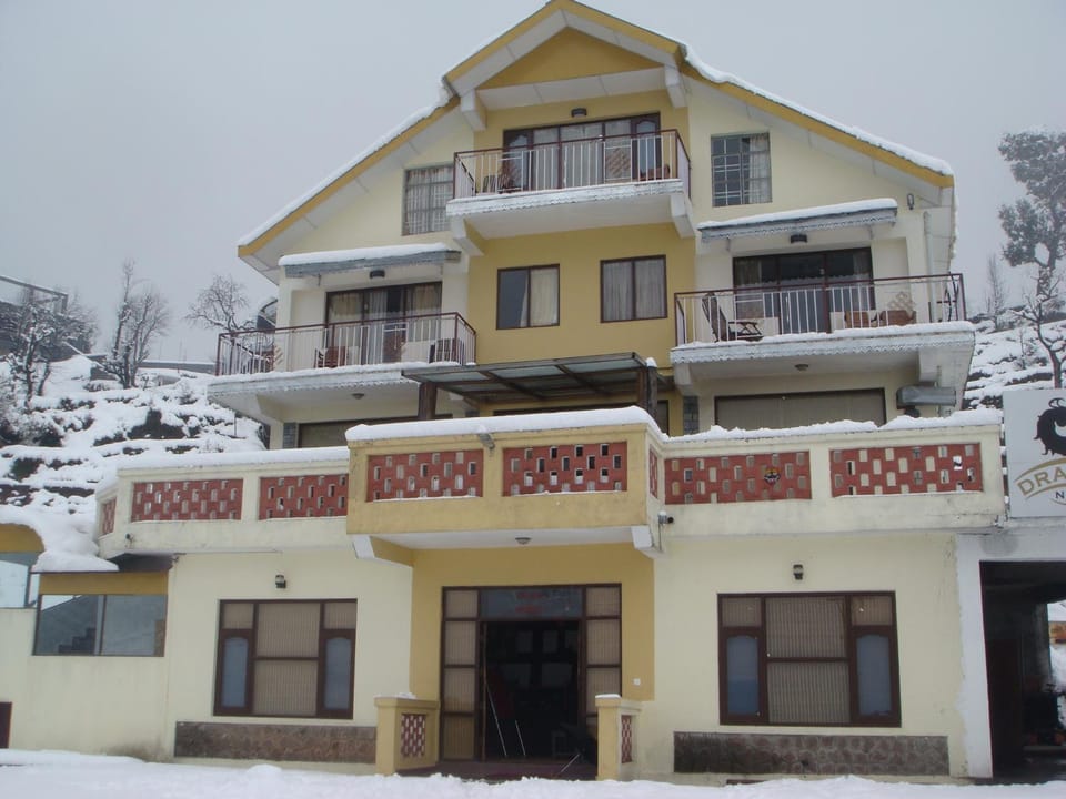 Property building, Facade/entrance