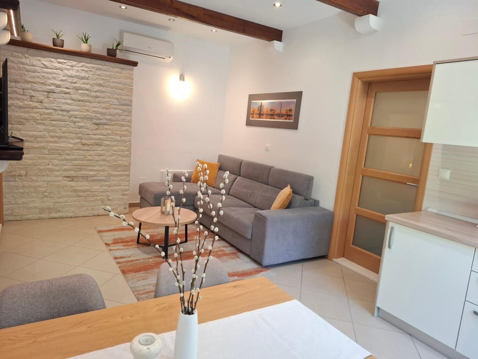 Guest House Ankora Bed and Breakfast in Šibenik-Knin County, Croatia