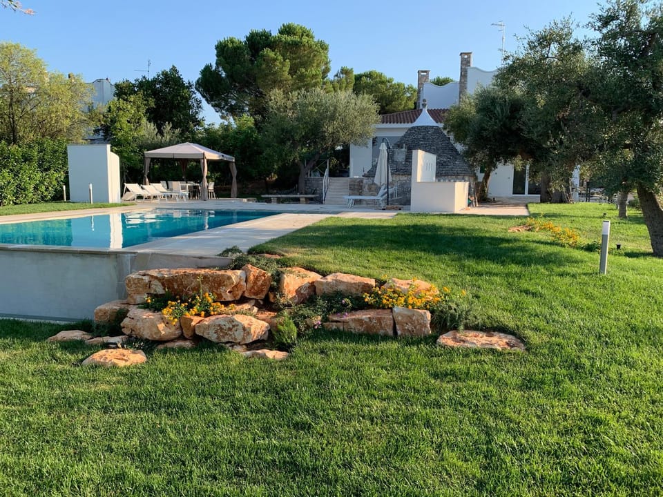 Property building, Garden