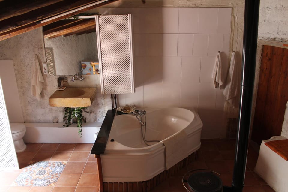 Bathroom, Bath