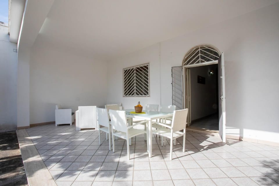 Villetta Emma by ThePuglia House in Torre Lapillo