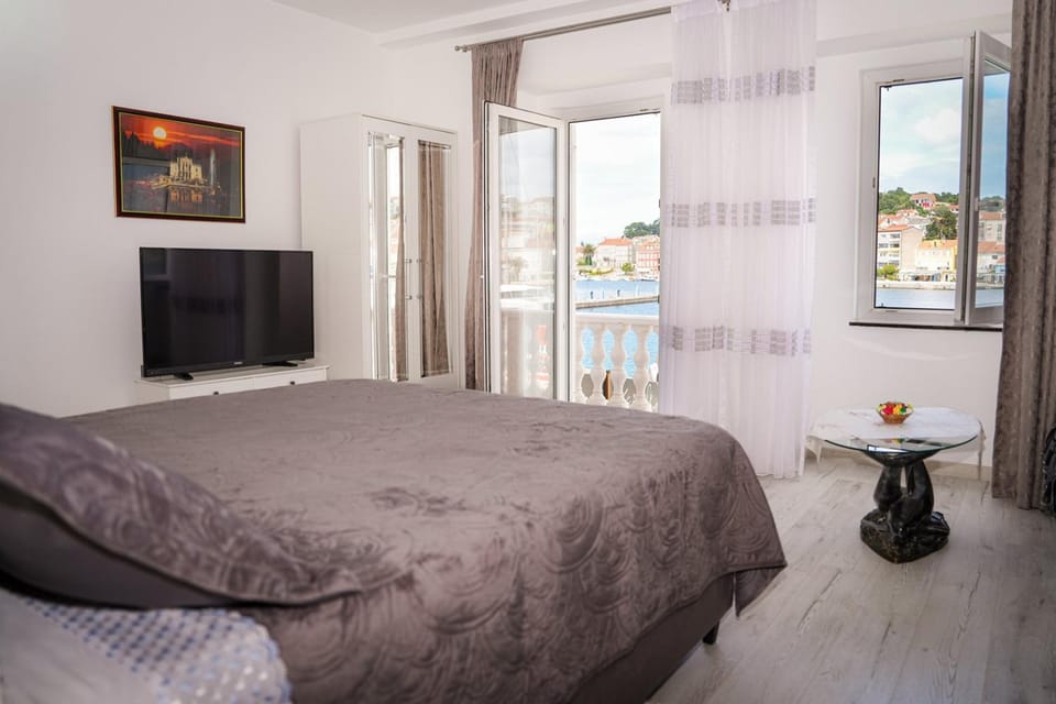 Bedroom, Sea view