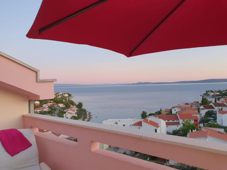 Property building, Patio, Day, Natural landscape, View (from property/room), Balcony/Terrace