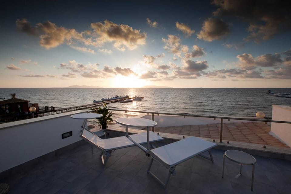 Sunset Beach Bed and Breakfast in Italy