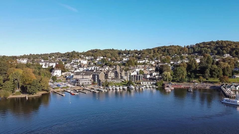 Victoria Loft - 1 Bedroom Apartment with off site spa access House in Bowness-on-Windermere