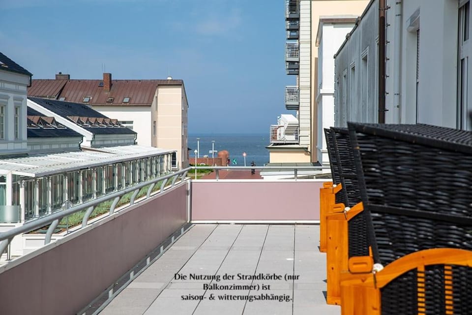 Property building, Balcony/Terrace