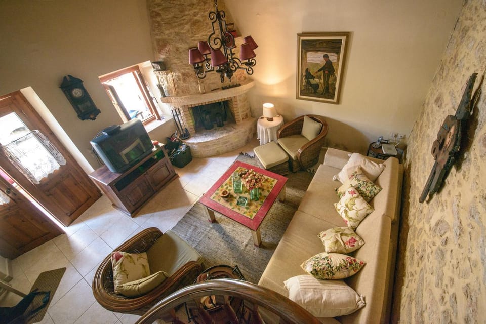 ARCHANES APPARTMENT House in Crete