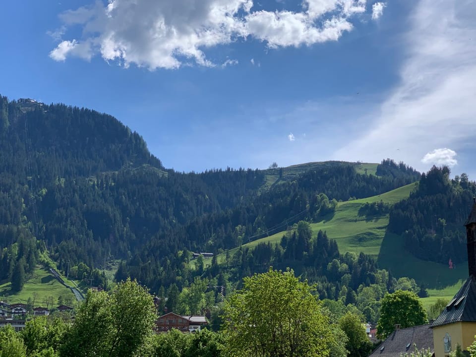 Nearby landmark, Spring, Day, Natural landscape, View (from property/room), Landmark view, Mountain view