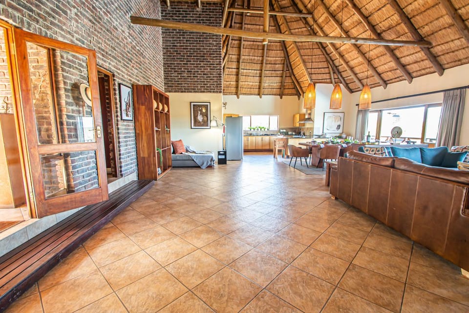 Communal lounge/ TV room, Lounge or bar
