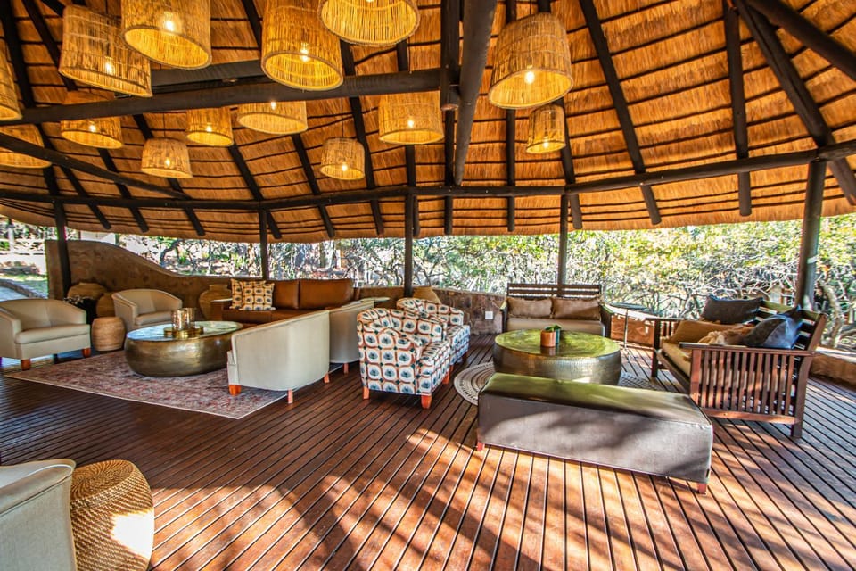 Lounge or bar, Seating area