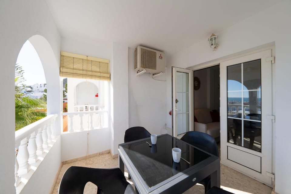 Apartamento Balcón de San José, piscina, parking Apartment in San José