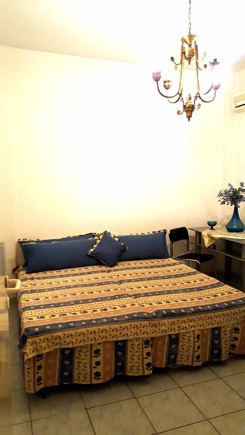 CENTER near the sea and metro and conference center of concert hall Apartment in Thessaloniki