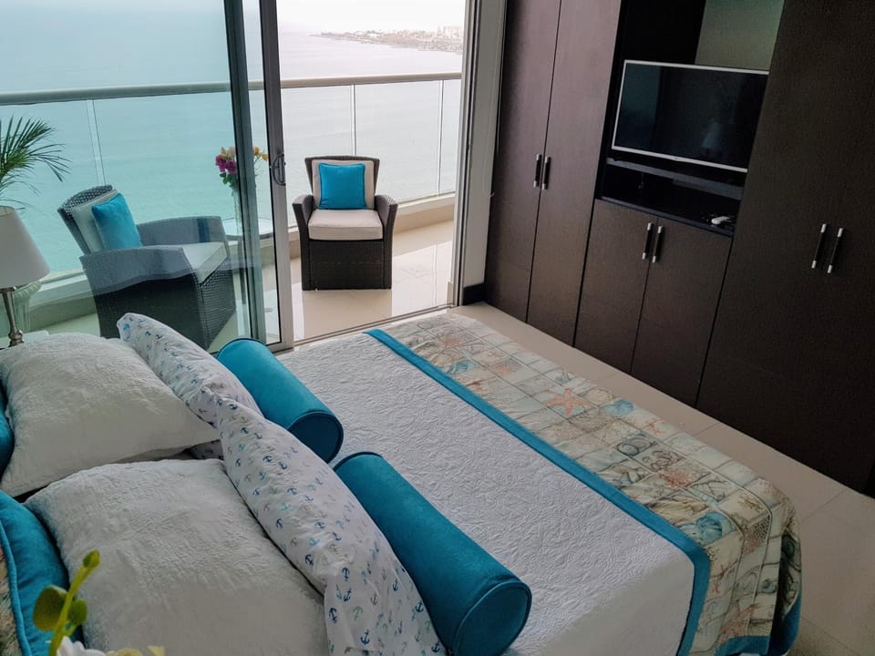 Bedroom, Sea view