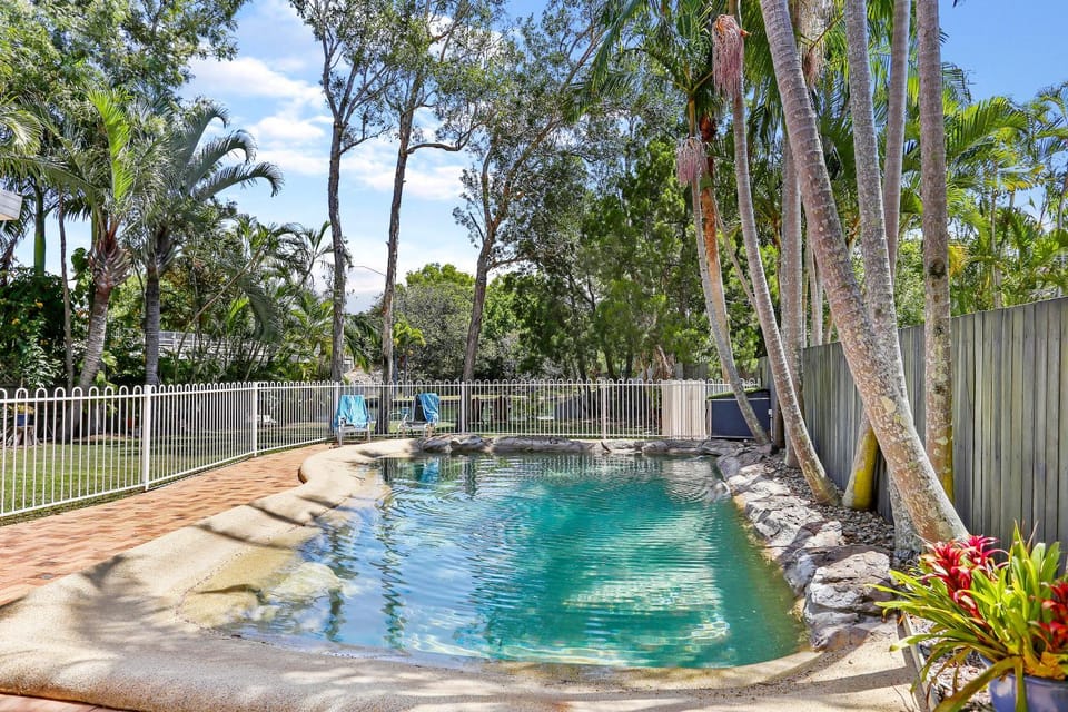 Pool view, Swimming pool