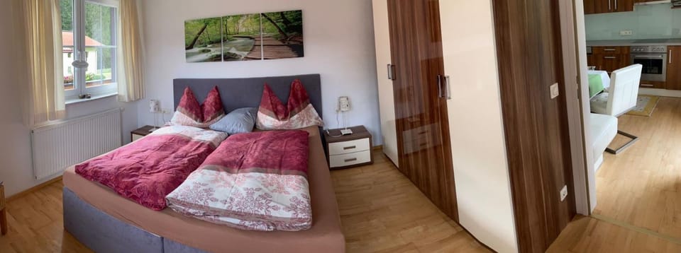 Photo of the whole room, Bedroom