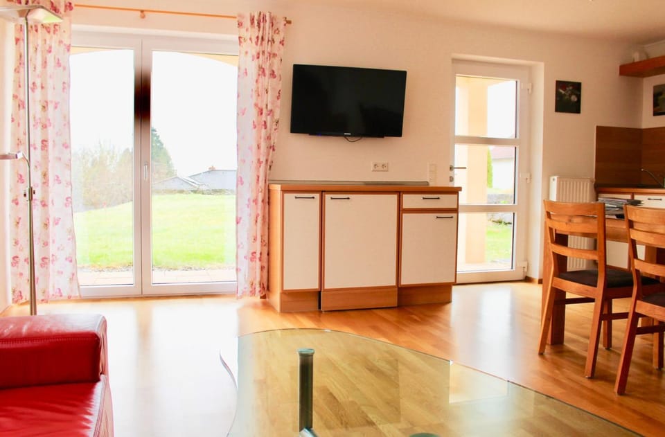 TV and multimedia, Seating area