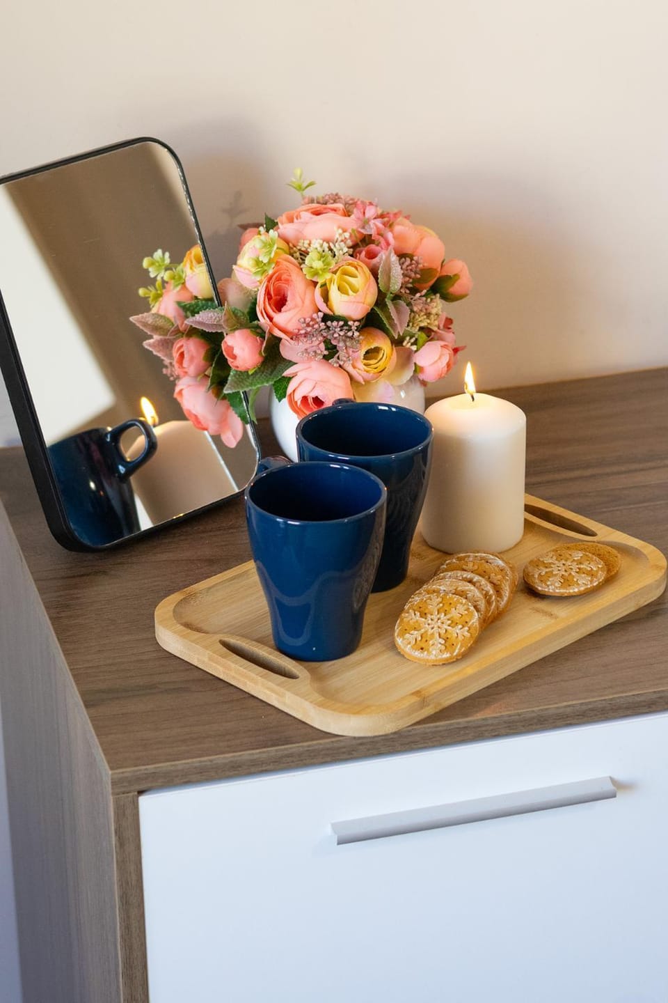 Kitchen or kitchenette, Food and drinks