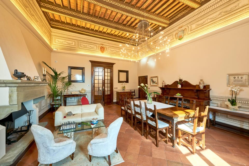 Communal lounge/ TV room, Living room, Seating area, Dining area