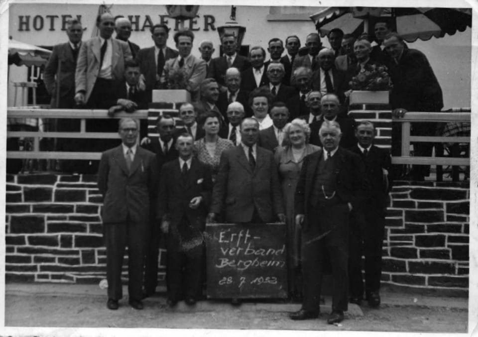 Property building, Staff, People