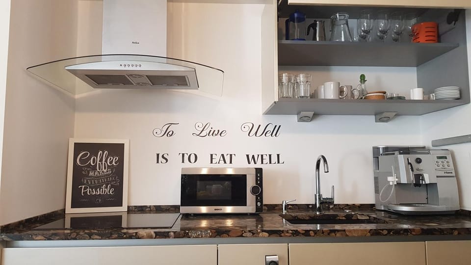 Coffee/tea facilities, Kitchen or kitchenette, Drinks
