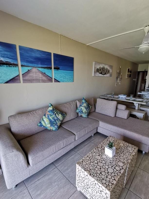 2 BRONZE BEACH UMHLANGA Apartment in Umhlanga