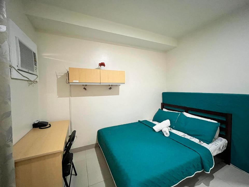 Modern Cebu Studio I Mountain View I Pool I WiFi Apartment in Cebu City