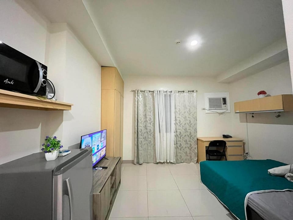 Modern Cebu Studio I Mountain View I Pool I WiFi Apartment in Cebu City